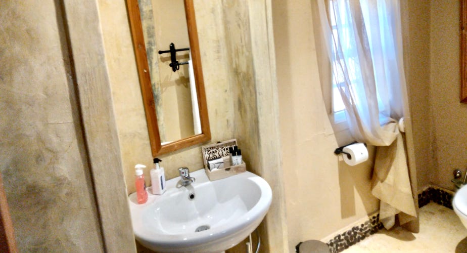 on-suite bathrooms